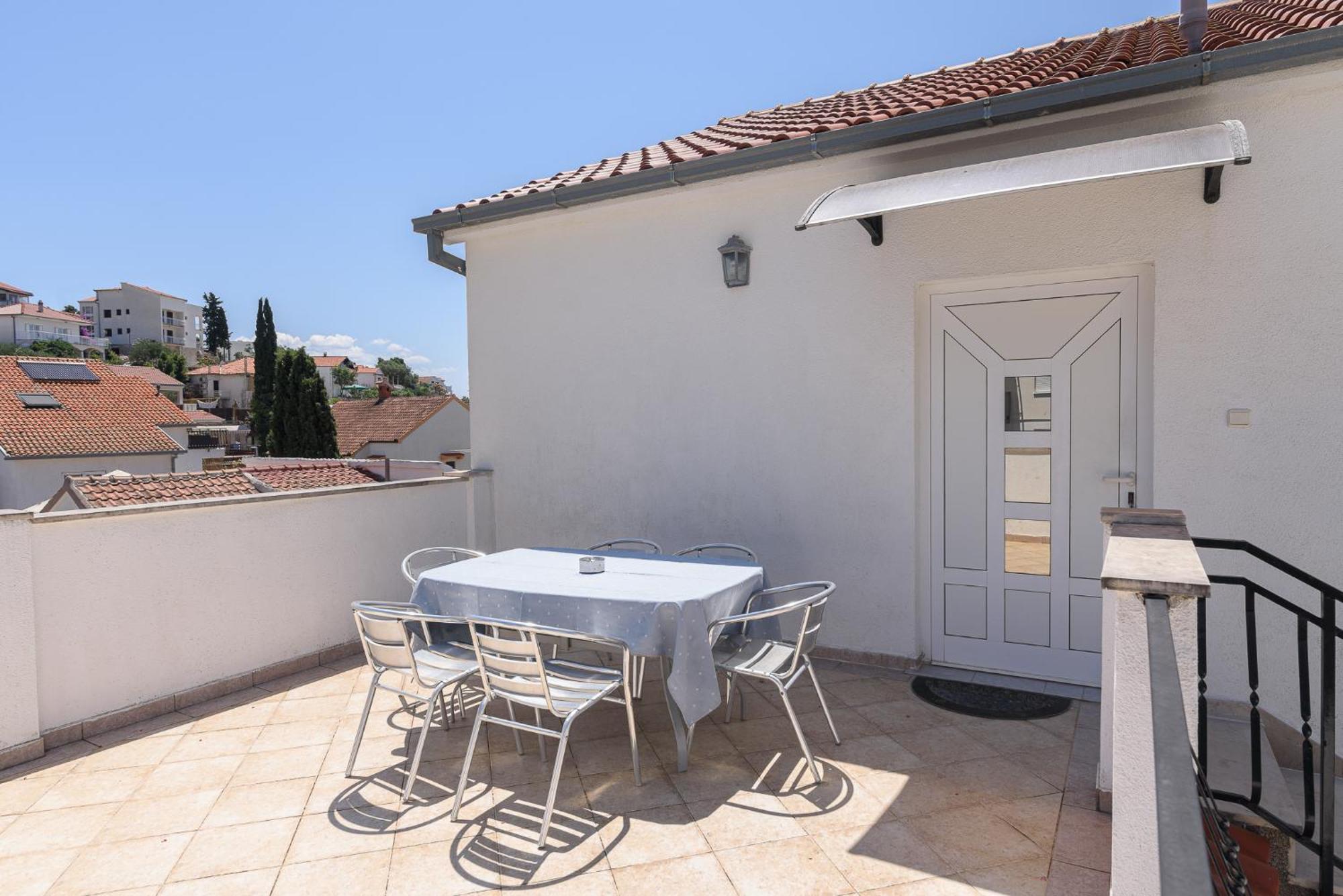 Apartmani Suki Trogir Exterior photo