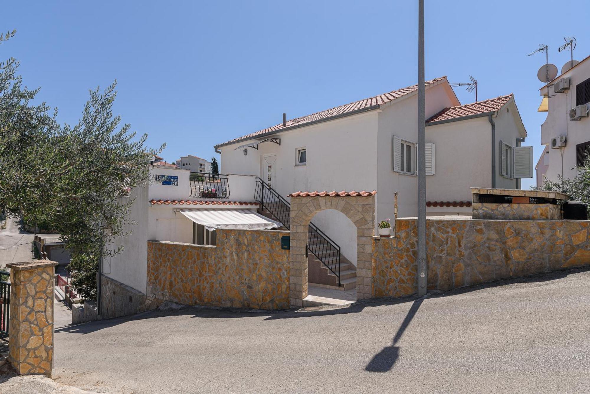 Apartmani Suki Trogir Exterior photo